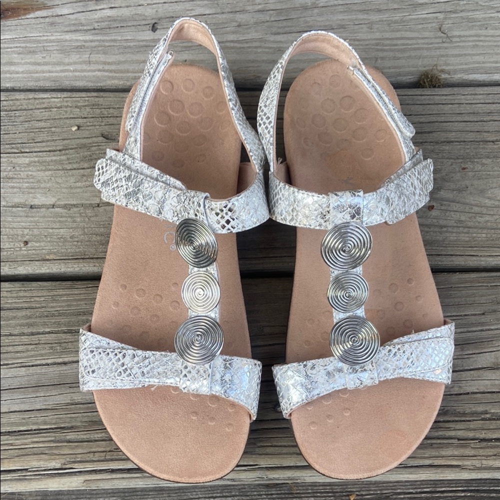 NWOB Vionic Farra Silver Snake Print Adjustable Comfort Sandals Women's Size 9.5 - Picture 4 of 12